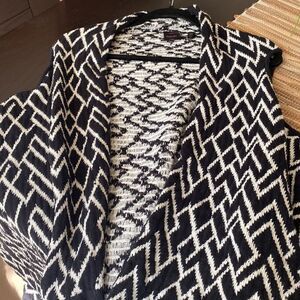EUC open front poncho vest size XL